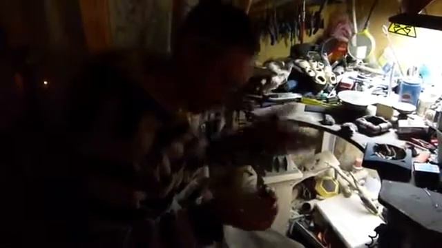 процесс поклейки окаменелого кораллового рифа смотреть онлайн