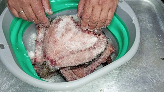 КАРАСЬ ВЯЛЕНЫЙ смотреть онлайн