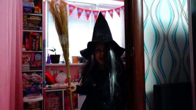 ЖЕЛЕЙНЫЙ АРБУЗ Юбочки из Арбуза Маленькая Ведьмачка тоже хочет юбку смотреть онлайн