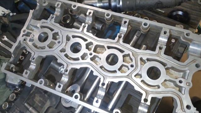 замена ремня грм помпы лада Хrey 1.8L переклейка постелей распредвалов. смотреть онлайн