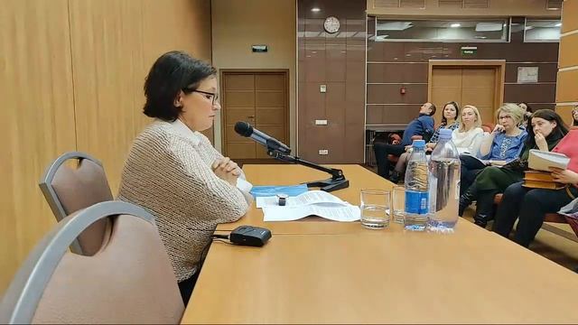 Ирина Млодик о том, как распоряжаться властью (2019) смотреть онлайн