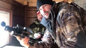 Охота на кабана с вышки в Курганской области в зимнее время.