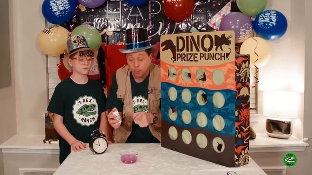 Dinosaur Surprise Game! New Year Celebration with Mystery Dinosaurs & Science Experiment for Kids смотреть онлайн
