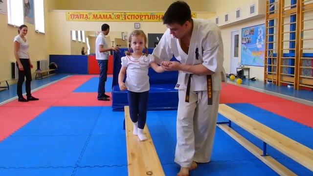 САМЫЕ МАЛЕНЬКИЕ НА ТРЕНИРОВКЕ В ФОК - КРИСТАЛЛ смотреть онлайн