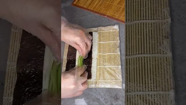 Оболденно вкусные домашние роллы Филадельфия! смотреть онлайн