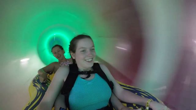 Coral Reef Waterworld new slide Maelstrom смотреть онлайн