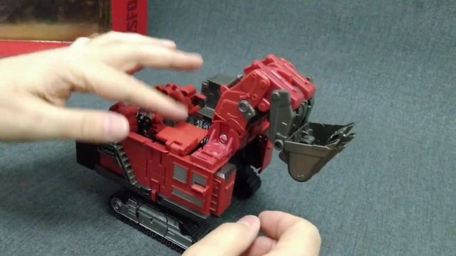 Обзор трансформера Scavenger - Studio Series - SS-55 - Leader class. Музей роботов-трансформеров. смотреть онлайн