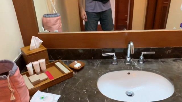 Видео обзор отеля Ayodya Resort Bali смотреть онлайн
