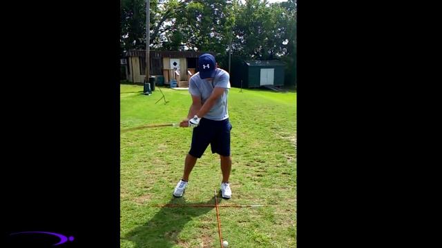 Online Golf Instruction | How to Compress A Golf Ball смотреть онлайн