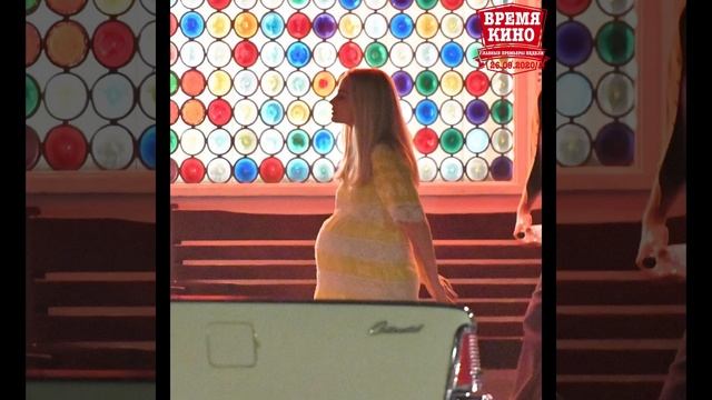 НА СЪЁМКАХ ФИЛЬМА ОДНАЖДЫ В ГОЛЛИВУДЕ смотреть онлайн