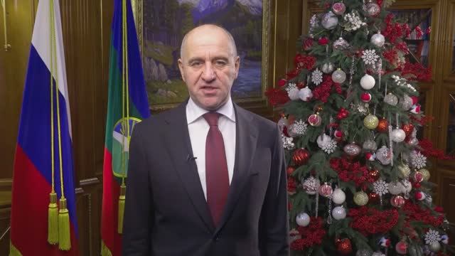 Новогоднее поздравление Главы Карачаево-Черкесской республики Рашида Темрезова смотреть онлайн