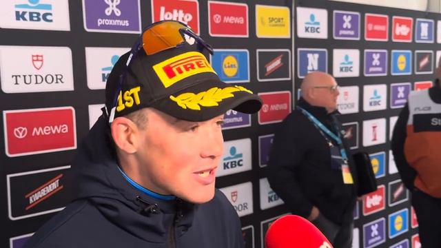Mads Pedersen twijfelde aan sprint tegen Mathieu van der Poel - Gent-Wevelgem 2024 смотреть онлайн