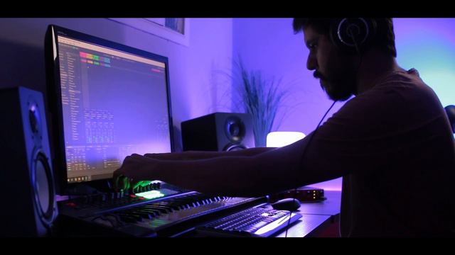 Synthwave live looping | Ableton live performance - Launchkey смотреть онлайн
