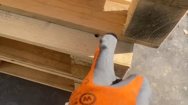 DIY PALLET FURNITURE | How To Build A Pallet Patio Set | Backyard Make Over | Under € 125!!!
