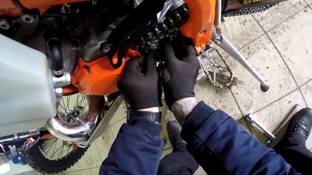 KTM EXC Замена Передней Звезды / Sprocket Replacement смотреть онлайн