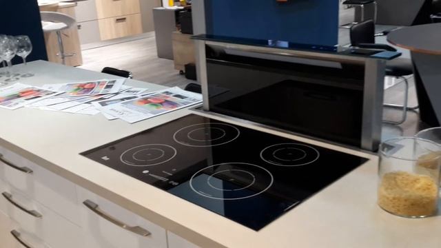 Встраиваемая в стол вытяжка в КухниПарк смотреть онлайн