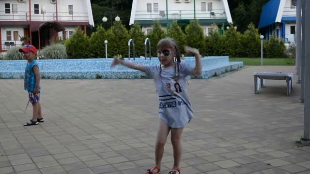 Пиратская вечеринка в СочиInn смотреть онлайн