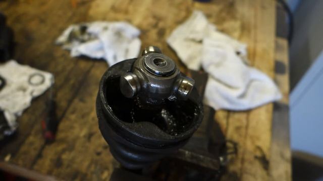 How to disassemble driveshaft Ford front axle смотреть онлайн