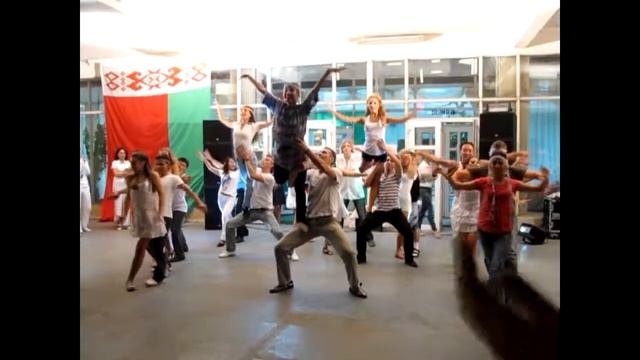 Попытка объединить латино и этно)))) смотреть онлайн