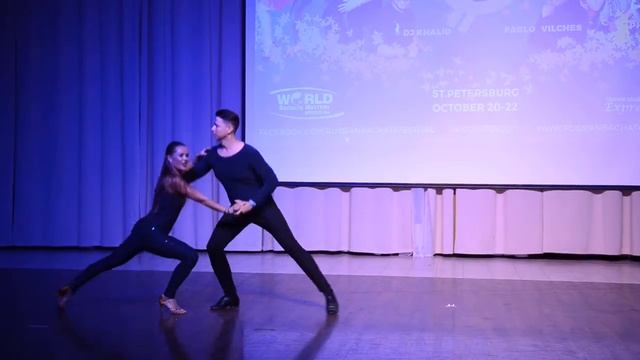 Alexander & Julia ● Bachata Show Couple ● Russian Bachata Festival 2017 смотреть онлайн