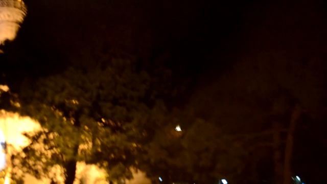 Стамбул. Пение муэдзинов на площади Султанахмед. смотреть онлайн
