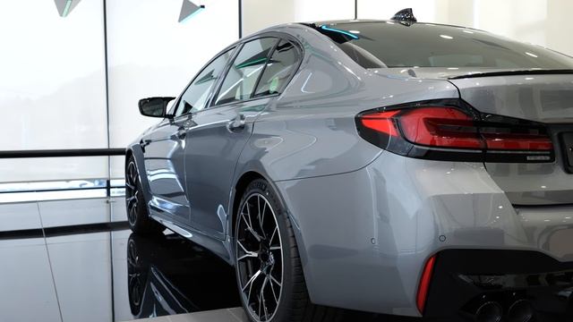 BMW M5 Competition Exterior And Interior (4K)