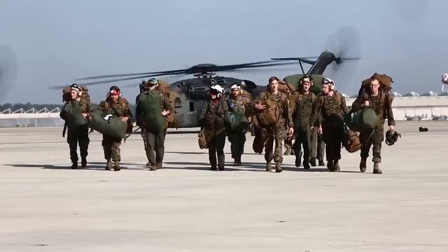 US Marine Corps CH-53E Super Stallions with Marine Medium Tiltrotor Squadron смотреть онлайн