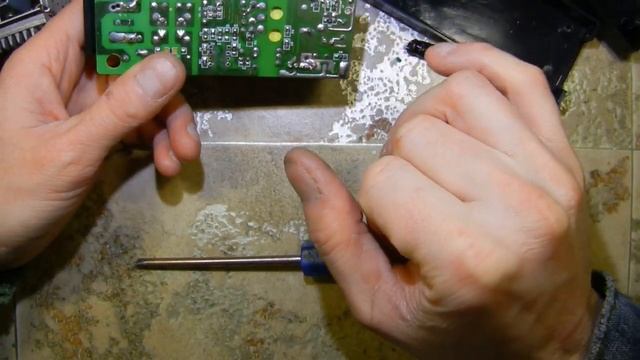 ?Ремонт блока питания от телевизора Samsung T-2408U смотреть онлайн