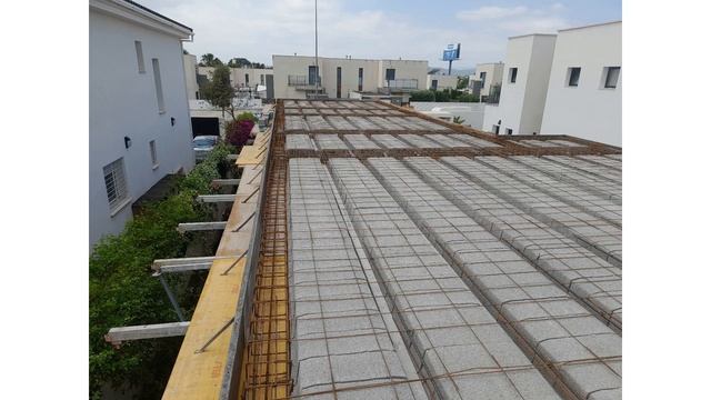 Монтаж и заливка монолитной плиты перекрытия | Бетера, Испания смотреть онлайн