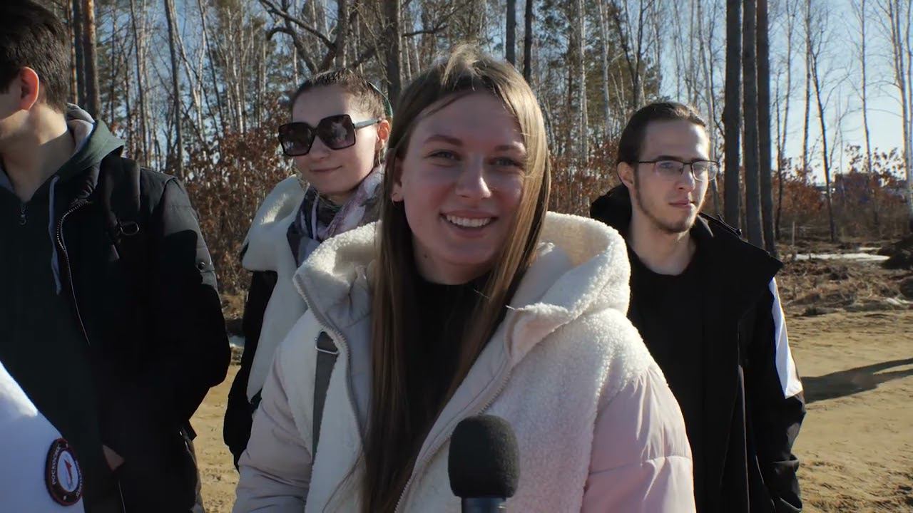 Зрители в предвкушении пуска ракеты «Ангара» с космодрома Восточный смотреть онлайн