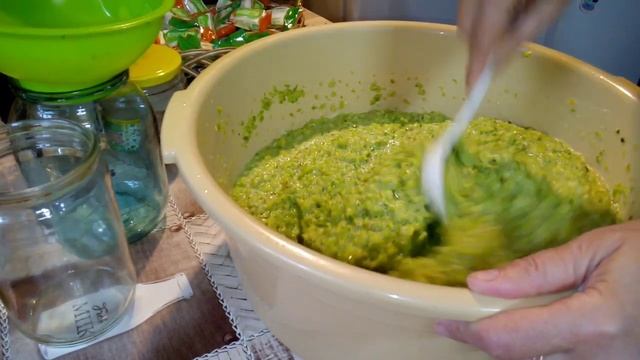 57.СЫРАЯ ПРИПРАВА ИЗ ЗЕЛЁНОГО БОЛГАРСКОГО ПЕРЦА!УНИВЕРСАЛЬНАЯ ДОБАВКА К ПЕРВЫМ,ВТОРЫМ БЛЮДАМ,К МЯСУ смотреть онлайн