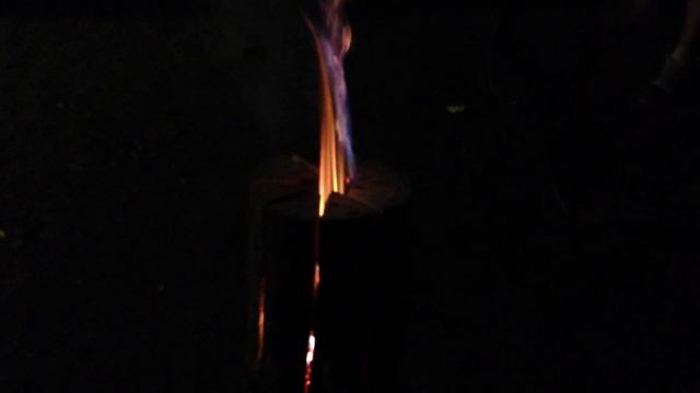 Финская (таежная) свеча из бревна смотреть онлайн