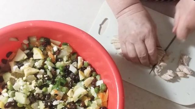 Салат ОЛИВЬЕ - рецепт для диабетиков смотреть онлайн