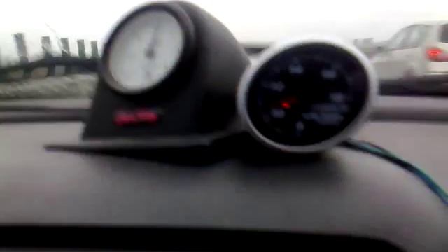 Vectra turbo having fun on highway смотреть онлайн