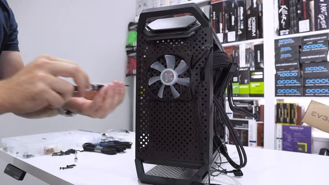 Custom Loop mATX CoolerMaster Q300P Timelapse System Build смотреть онлайн
