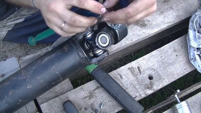 Как шприцевать крестовины кардана смотреть онлайн