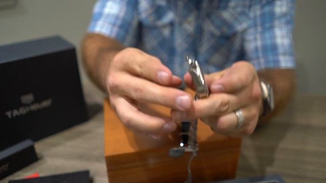 How to Change a Tag Heuer Watch Band without any Tools смотреть онлайн