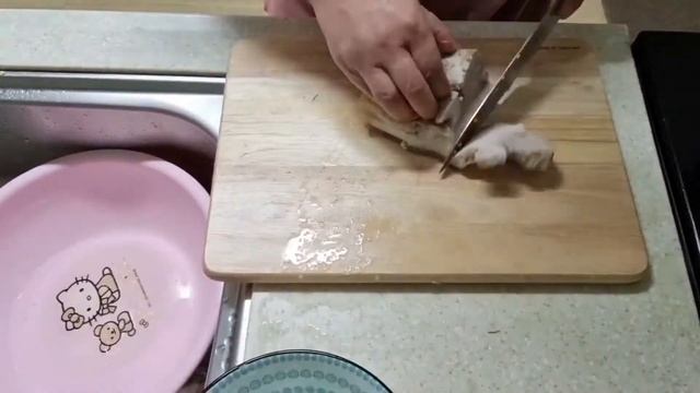 Let's Stop Eating Raw Cabbage Soup.....  давай перестанем есть сырые щи ....생배추국이나 끊여 먹자 ..!!!!