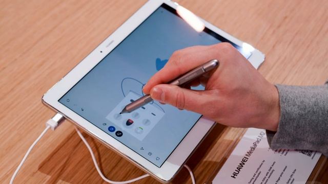 КАК ВЫБРАТЬ ПЛАНШЕТ. Лучшие модели 2016. смотреть онлайн