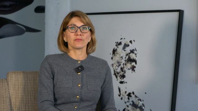 Как стоматологи повлияли на маникюр? ИСТОРИЯ МАНИКЮР Секреты ухода за ногтями! смотреть онлайн