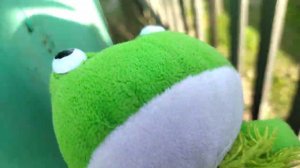 ВАЛЕРА БЕШЕНЫЙ!! ОН ВСЕХ БЬЁТ ИЗ-ЗА ЛЕПЕШКИ!