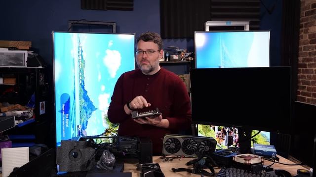 First Look at Cooler Master's NCore 100 Max смотреть онлайн