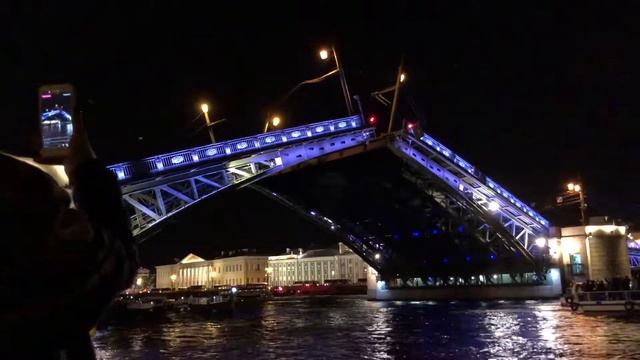 Развод Дворцового моста смотреть онлайн