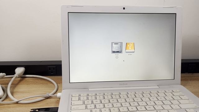 Installing Windows 11 on a CURSED MacBook from 2008! смотреть онлайн