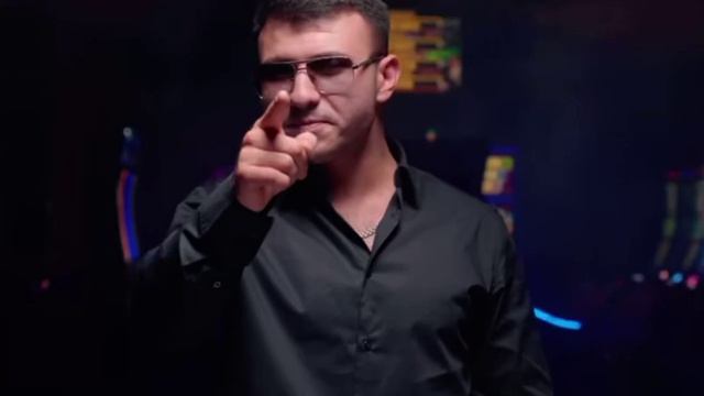 Богатый - мои забытые друзья - Добрый и Турал смотреть онлайн