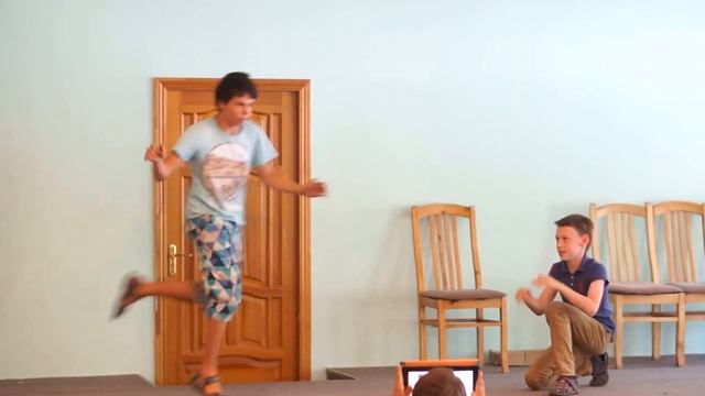 Детские лагеря в Казани Рыжая Ворона.Танец джигитов в детском лагере Рыжая Ворона.