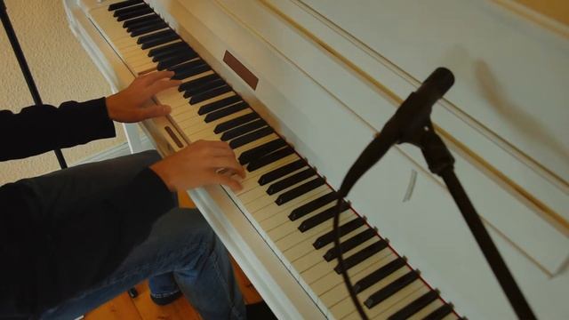 Random Piano Background Music смотреть онлайн