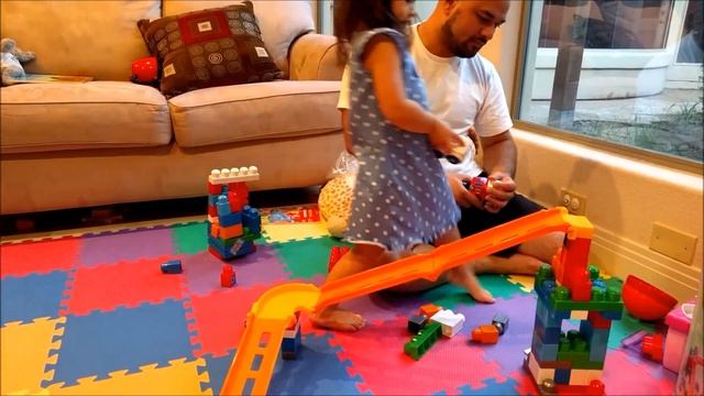 Mega Bloks Deluxe Rescue Team Toy Review смотреть онлайн