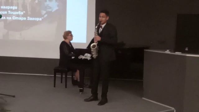 CZARDAS-Vittorio Monti saxophone Dobromir Dobrev смотреть онлайн