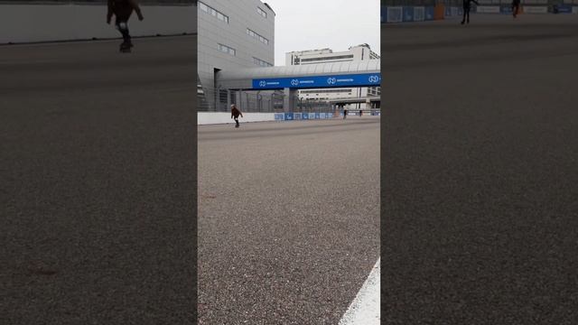 тренировка на трассе Формулы 1. 03.05.2023 смотреть онлайн